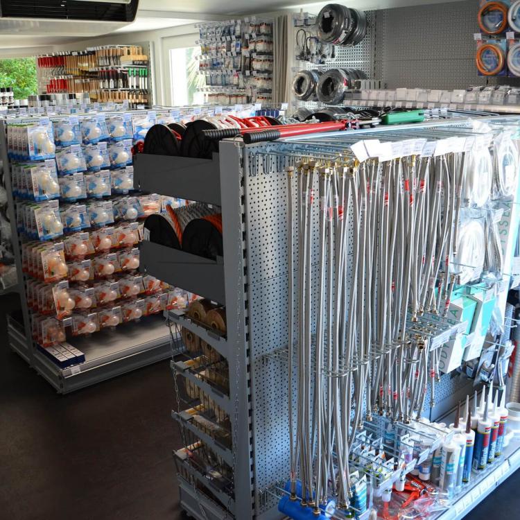 La Quincaillerie à Plomodiern