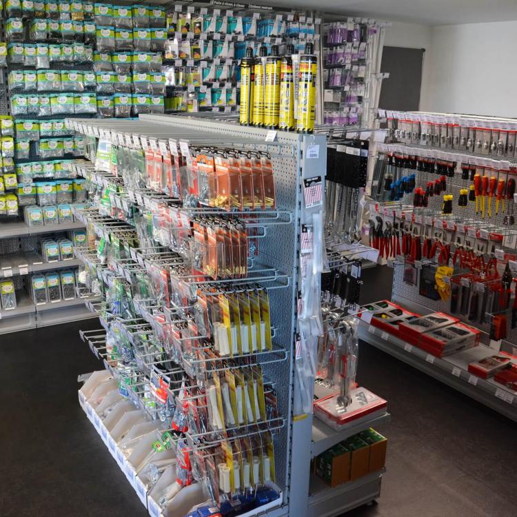 La Quincaillerie à Plomodiern