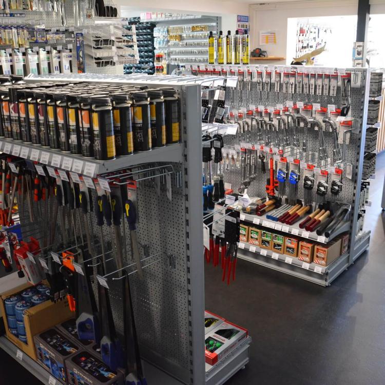 La Quincaillerie à Plomodiern